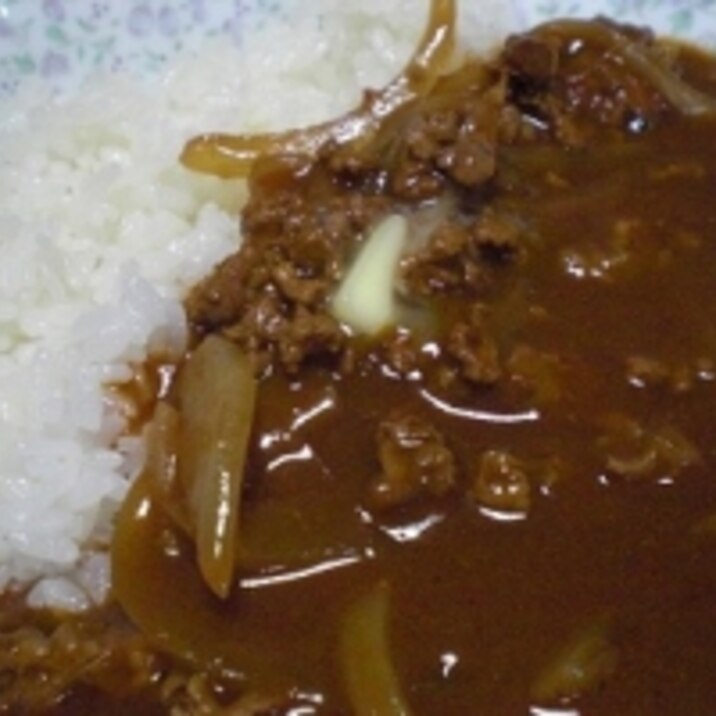 ちょっぴりカレー味！　挽肉も入ったハッシュドビーフ